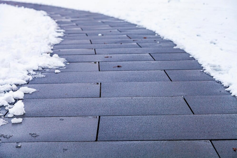 7 Easy Steps for DIY Tar and Chip Paving Patio Design Winter Edition